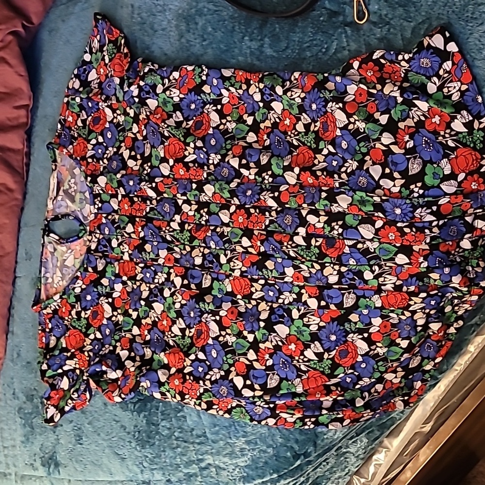 Liz Claiborne top